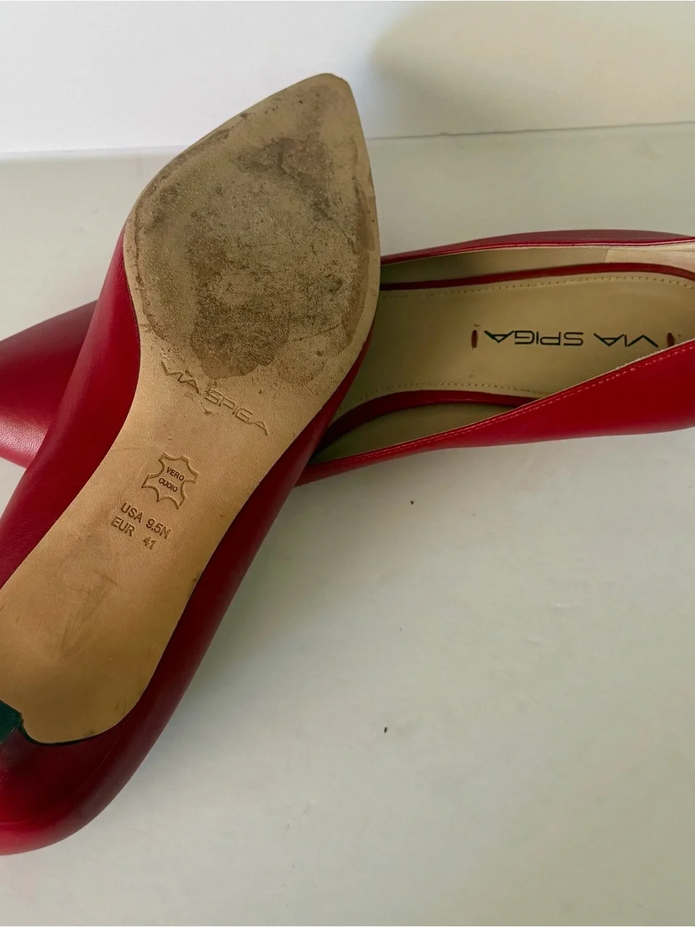 Via Spiga Red Pointed-Toe Leather Kitten heel Pumps. 9.5